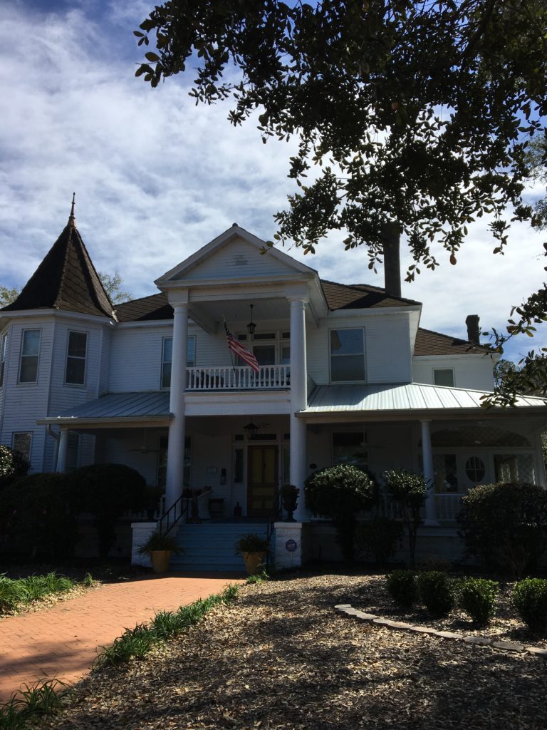 Historic DeFuniak Springs, Florida Scout N' About